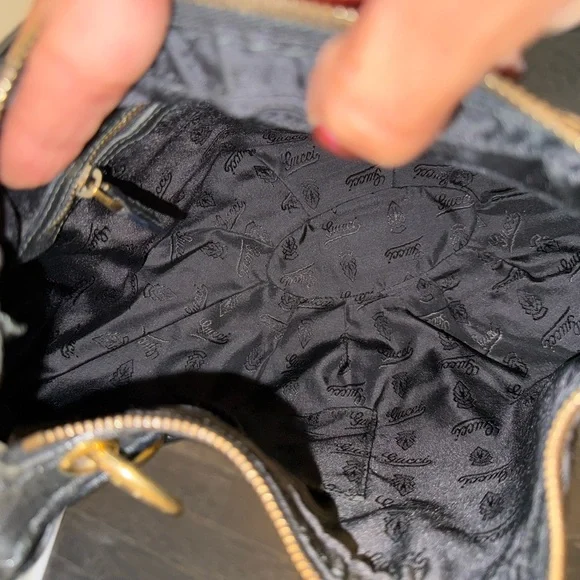 Gucci Black and Gold Shoulder Bag - Picture 3 of 10